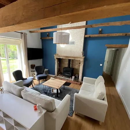 Дом отдыха Aux Premieres Loges - De Charme Proche Du Circuit